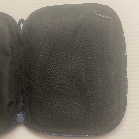 Blue Tech Accessory Pouch - Picture 5 of 6